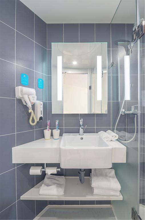 Hanting Hotel Shanghai New Hongqiao Exterior photo